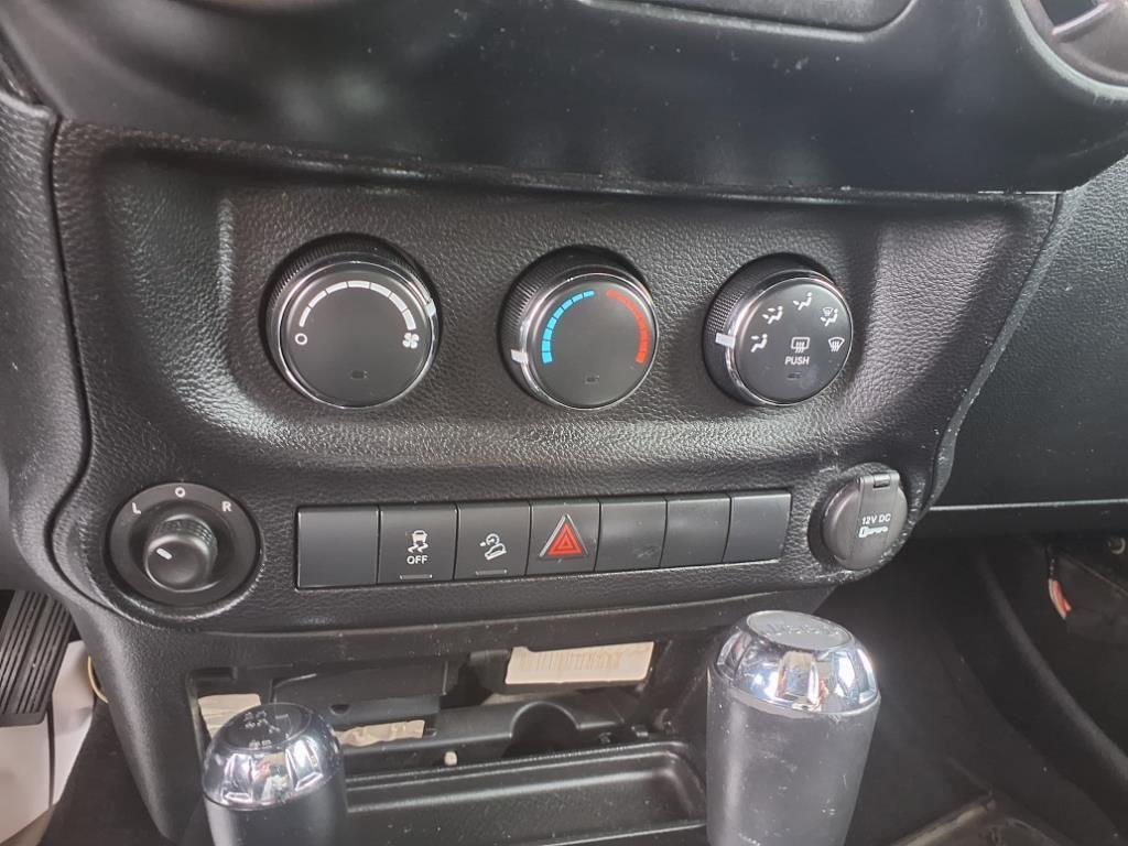 used 2013 Jeep Wrangler Unlimited car, priced at $16,181