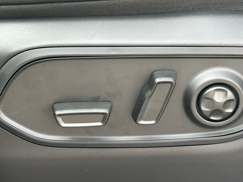 new 2025 Jeep Grand Cherokee L car, priced at $51,160