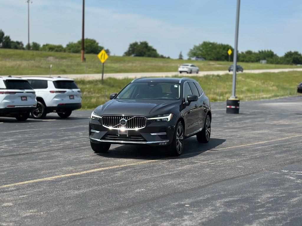 used 2022 Volvo XC60 car, priced at $34,990