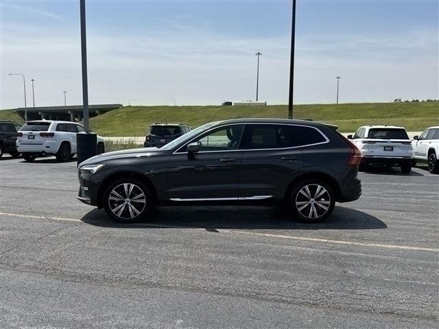 used 2022 Volvo XC60 car, priced at $32,632