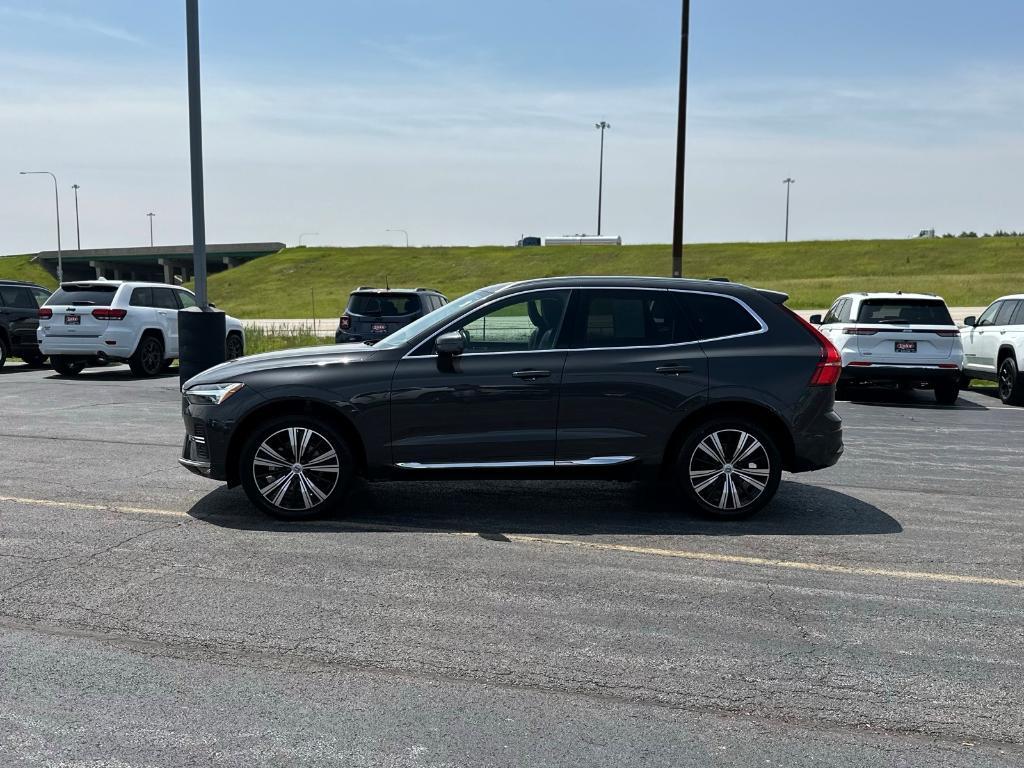 used 2022 Volvo XC60 car, priced at $34,990