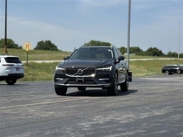 used 2022 Volvo XC60 car, priced at $32,342