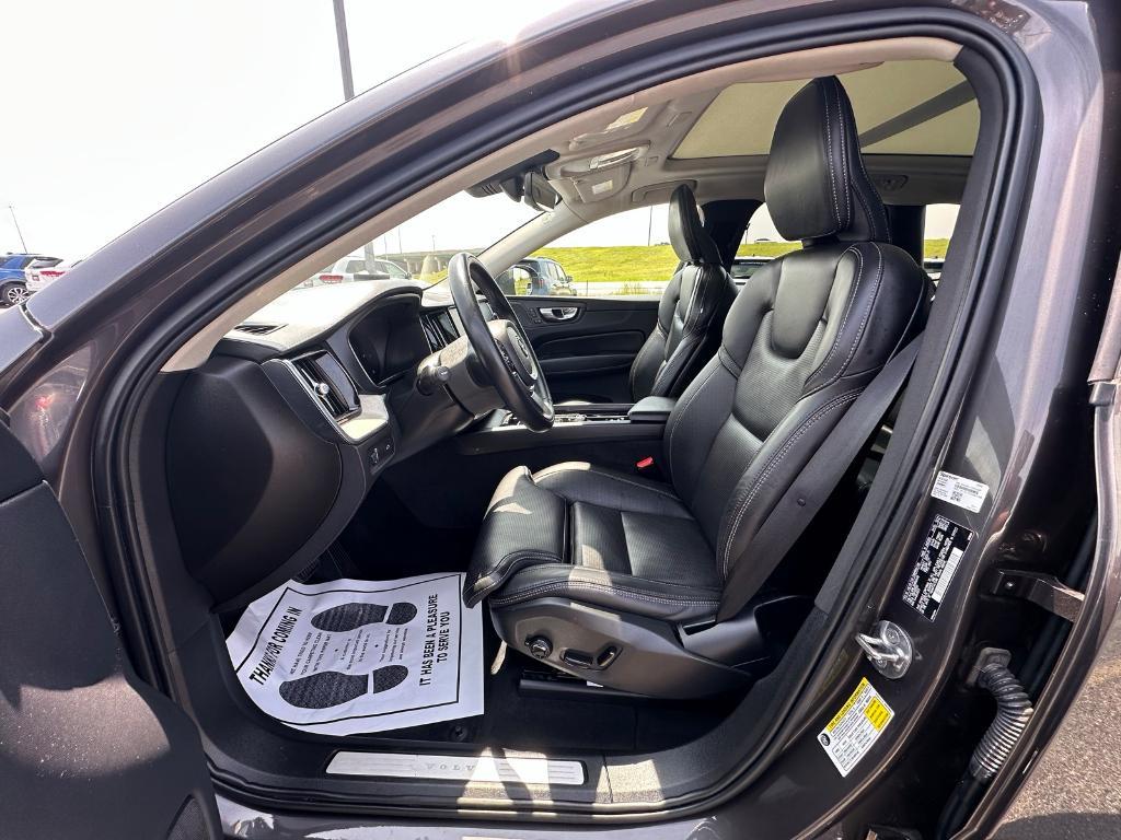 used 2022 Volvo XC60 car, priced at $34,990