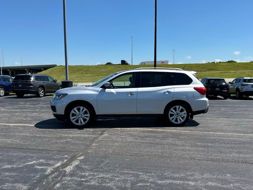 used 2018 Nissan Pathfinder car, priced at $17,819