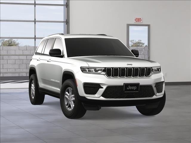 new 2025 Jeep Grand Cherokee car, priced at $35,540