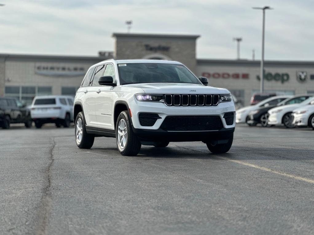 new 2025 Jeep Grand Cherokee car, priced at $34,571