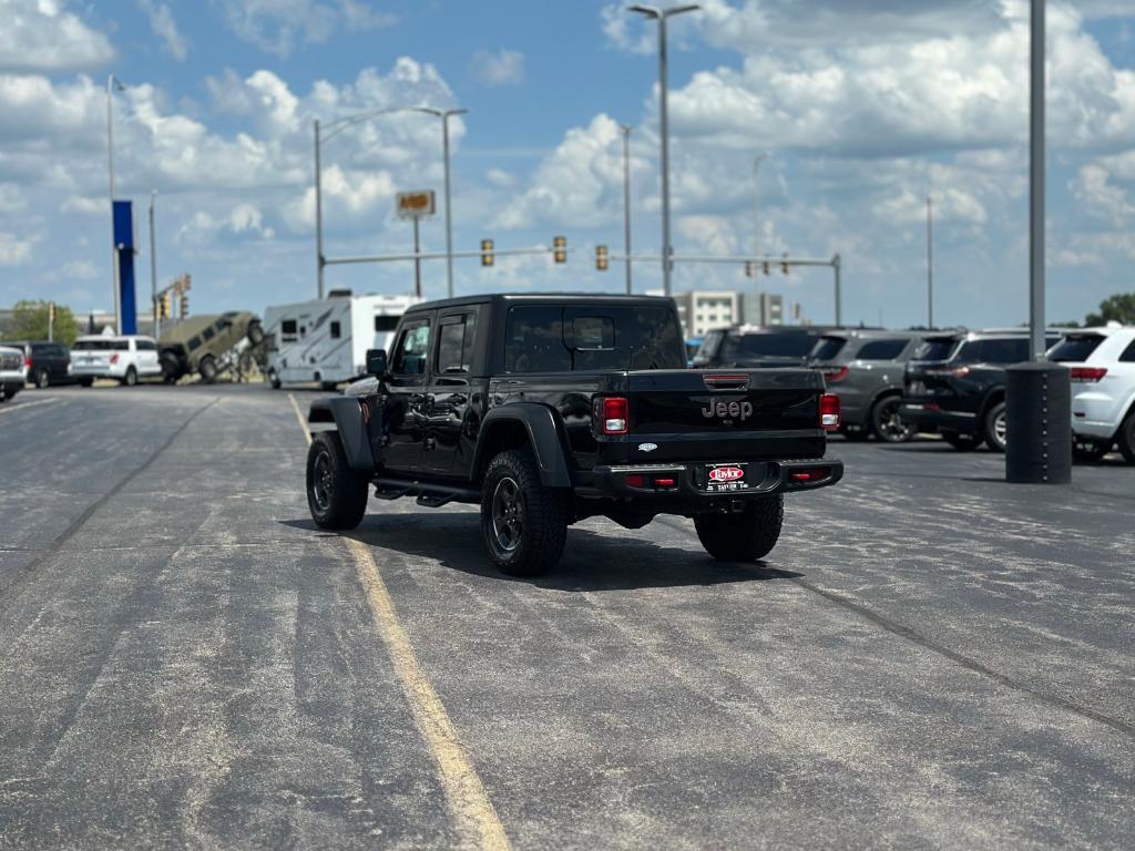 used 2022 Jeep Gladiator car, priced at $38,867