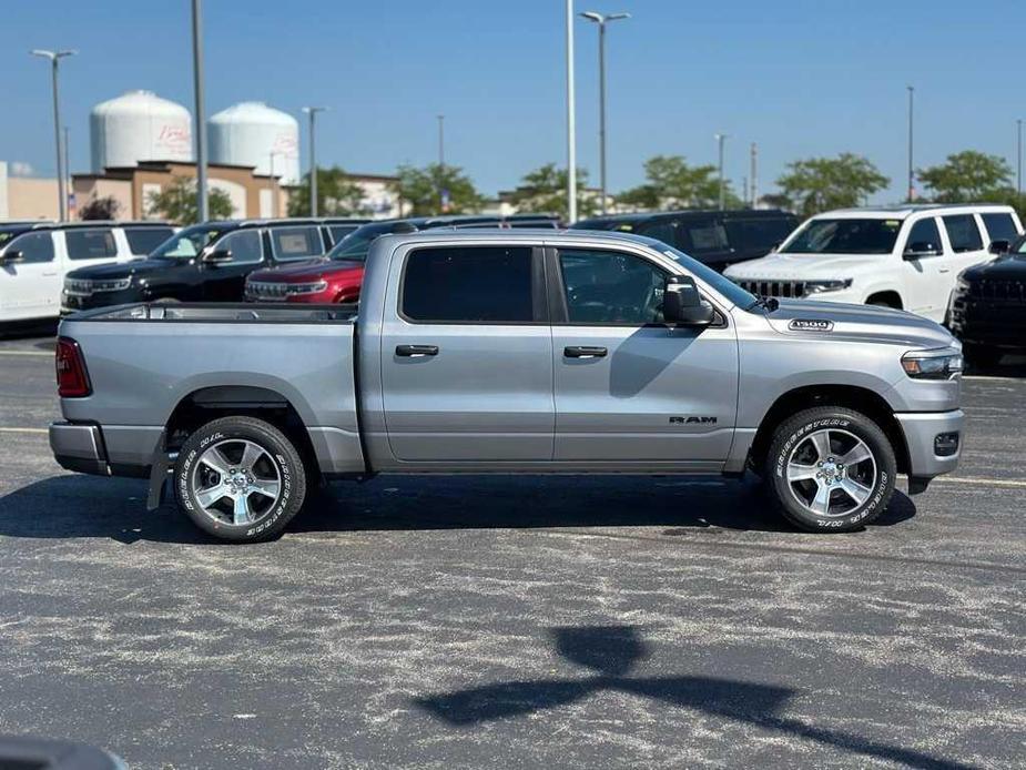 new 2025 Ram 1500 car, priced at $54,558