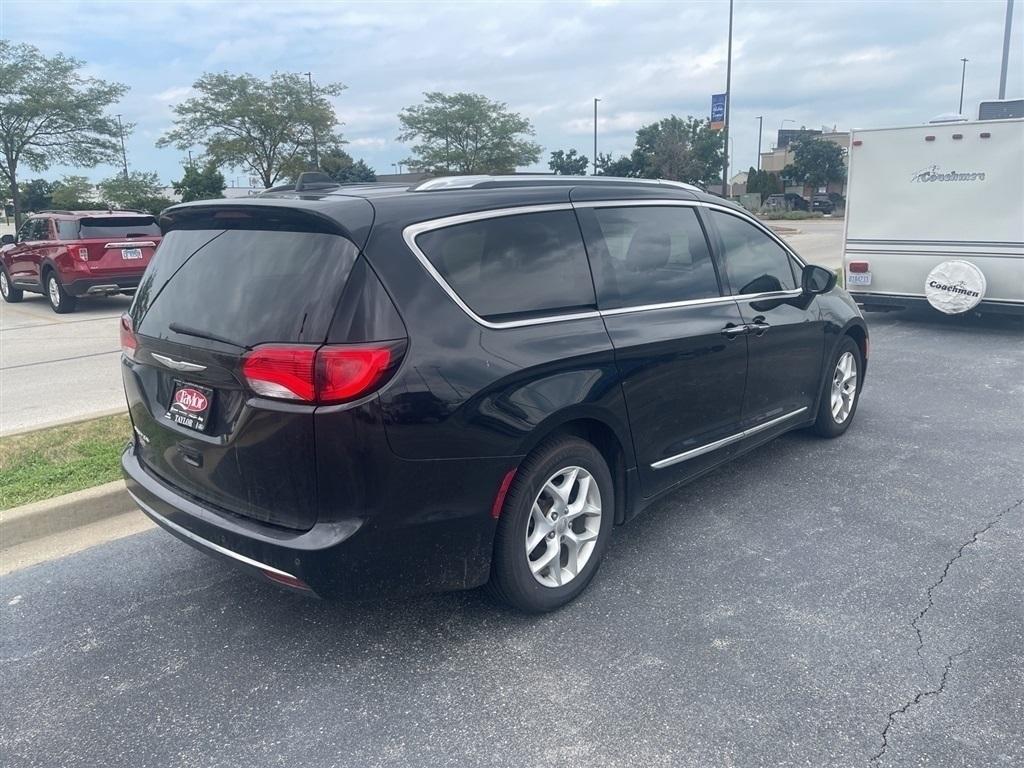 used 2017 Chrysler Pacifica car, priced at $14,913