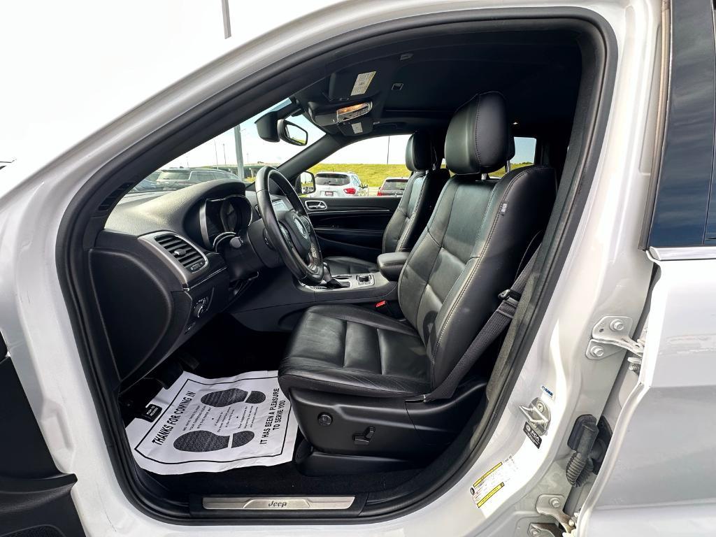used 2021 Jeep Grand Cherokee car, priced at $28,836