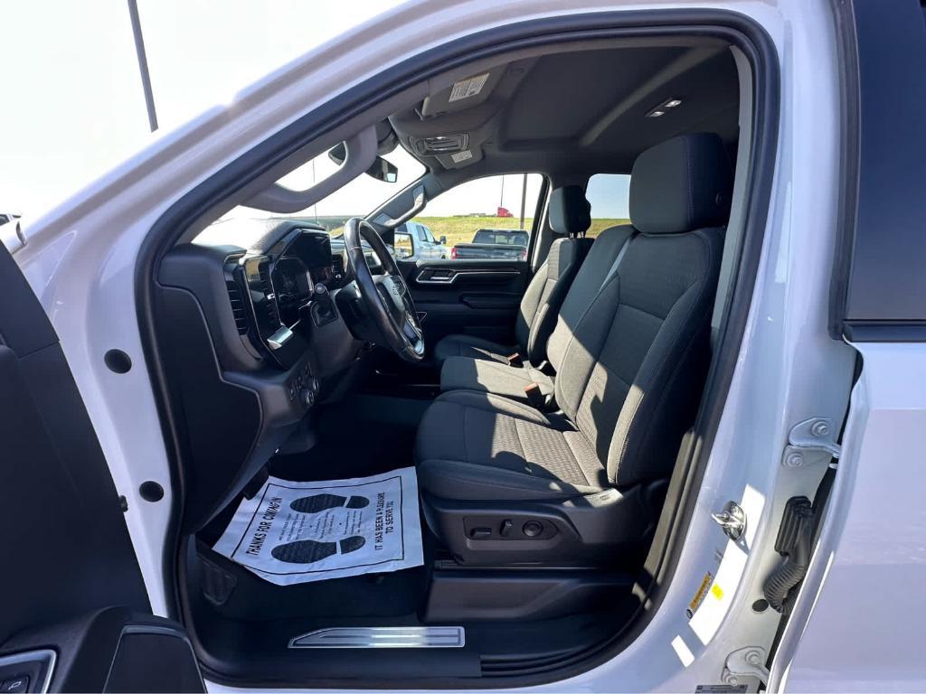 used 2022 Chevrolet Silverado 1500 car, priced at $35,995