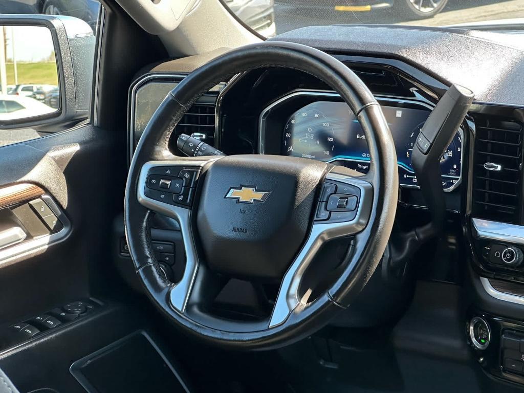 used 2022 Chevrolet Silverado 1500 car, priced at $35,995