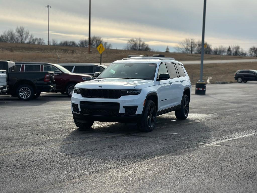 new 2025 Jeep Grand Cherokee L car, priced at $46,580