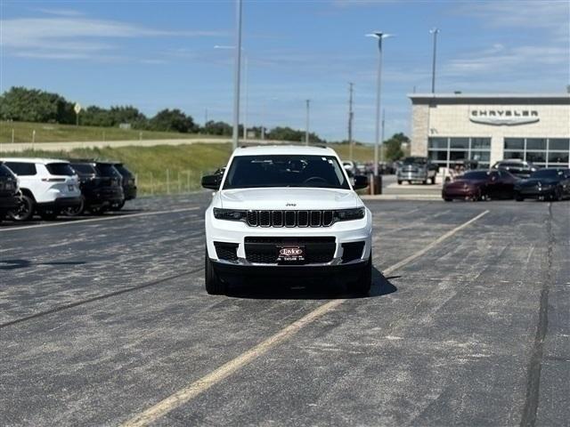 used 2023 Jeep Grand Cherokee L car, priced at $30,899