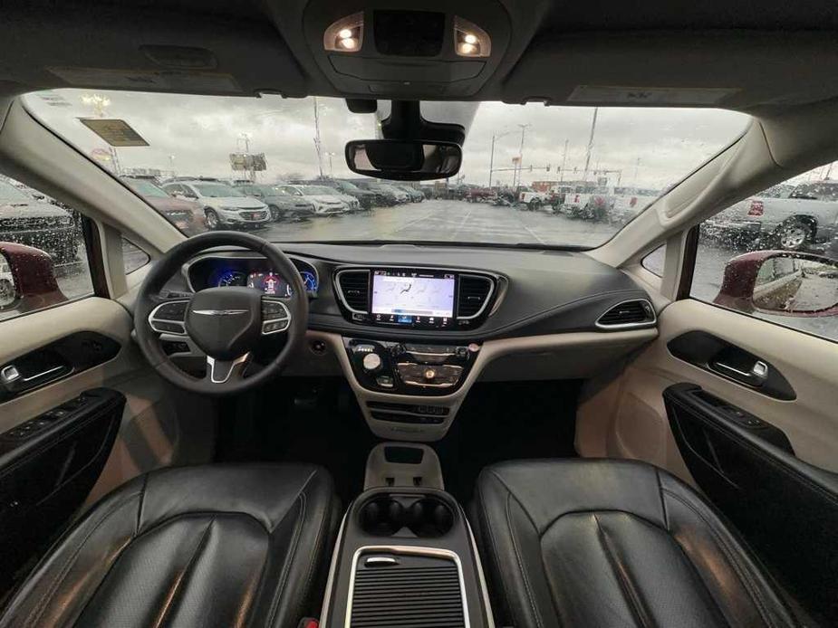 used 2022 Chrysler Pacifica Hybrid car, priced at $27,000