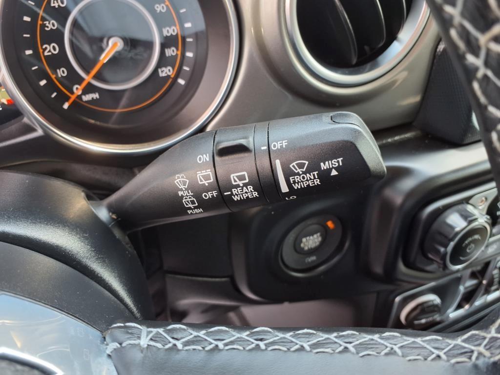 used 2022 Jeep Wrangler Unlimited car, priced at $35,747