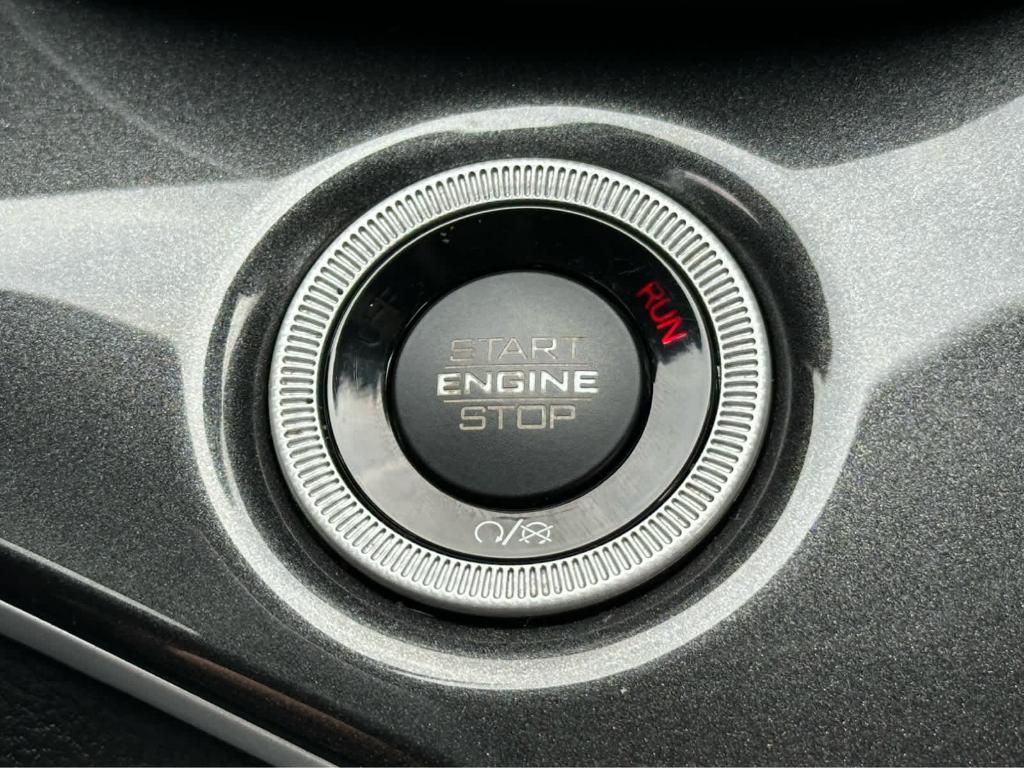 used 2022 Jeep Grand Cherokee car, priced at $33,998