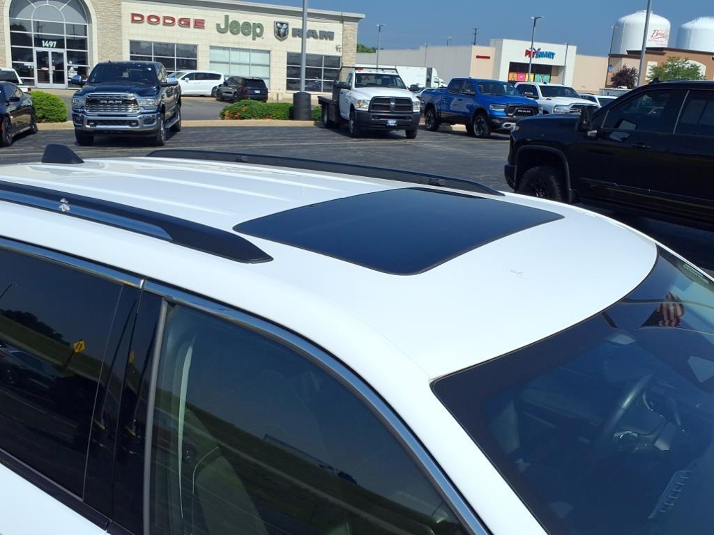 used 2022 Jeep Grand Cherokee car, priced at $30,939