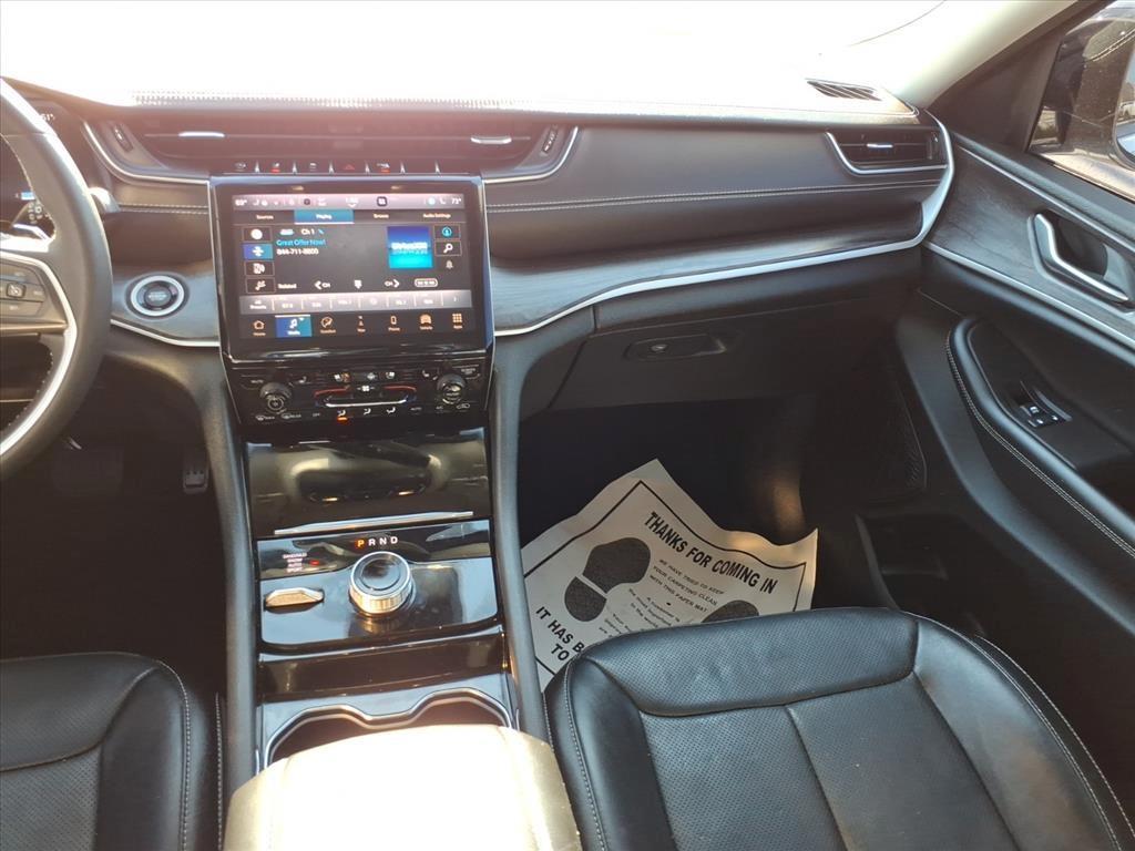 used 2023 Jeep Grand Cherokee L car, priced at $28,959