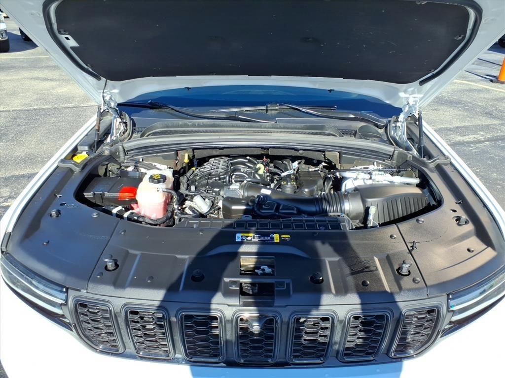 used 2023 Jeep Grand Cherokee L car, priced at $28,959