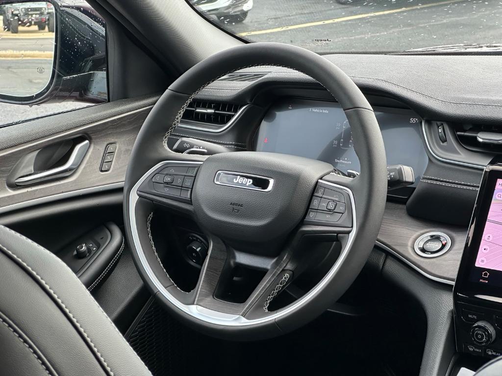 new 2025 Jeep Grand Cherokee L car, priced at $50,383
