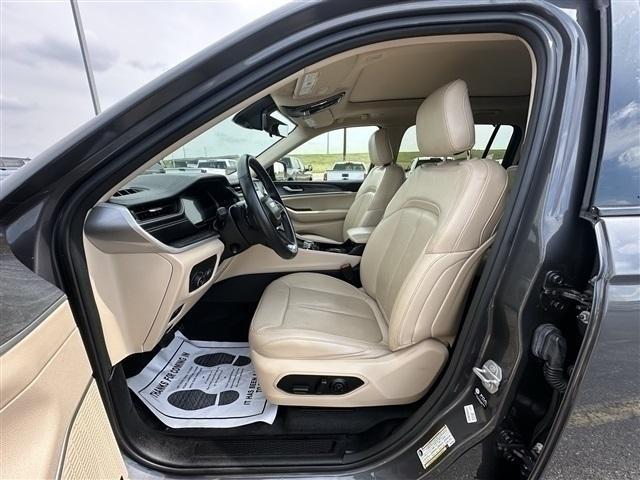 used 2021 Jeep Grand Cherokee L car, priced at $30,586