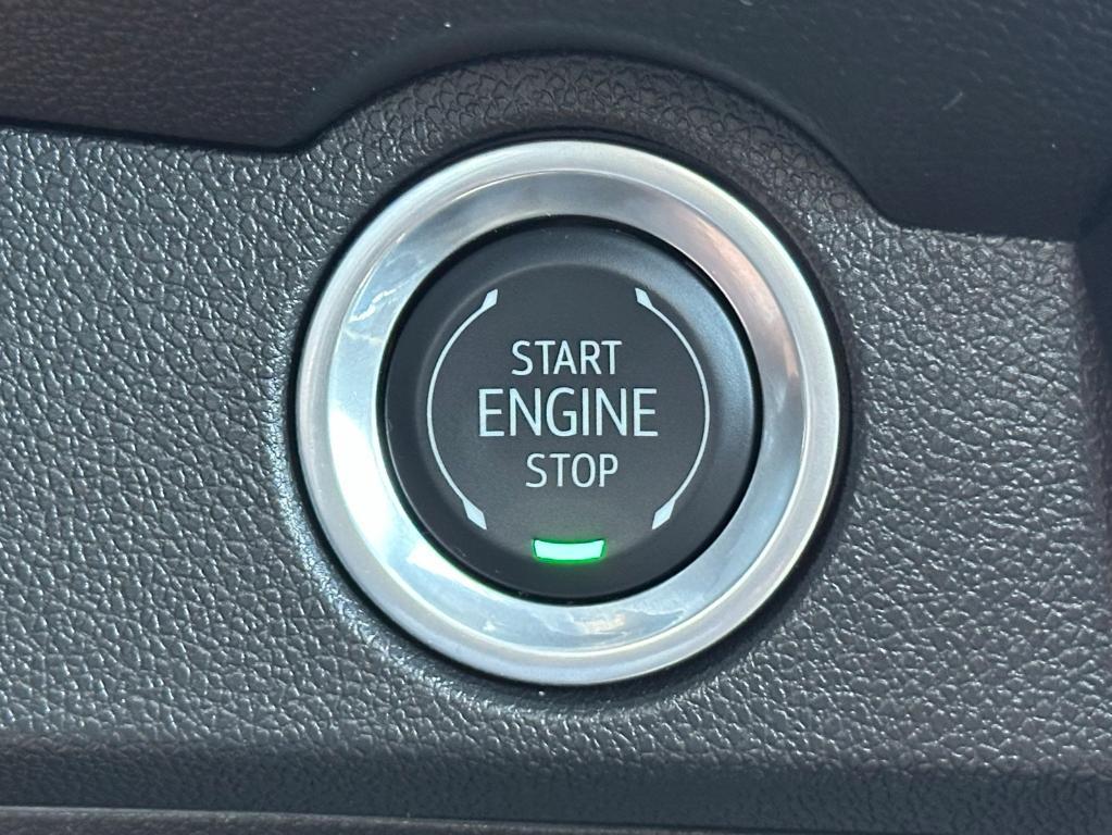 used 2024 Chevrolet Traverse car, priced at $55,298