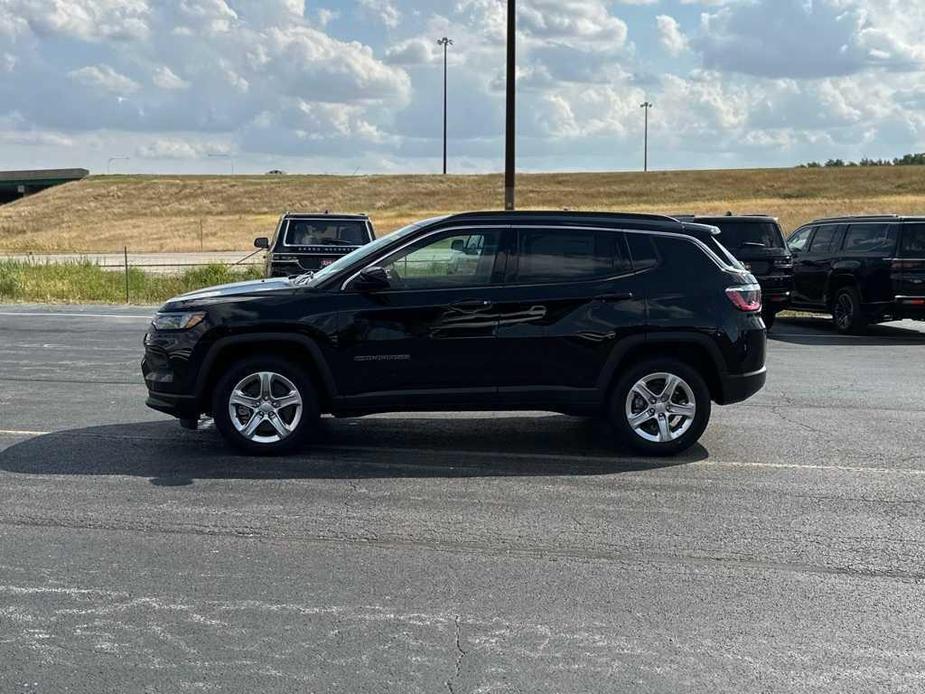 new 2024 Jeep Compass car, priced at $26,000