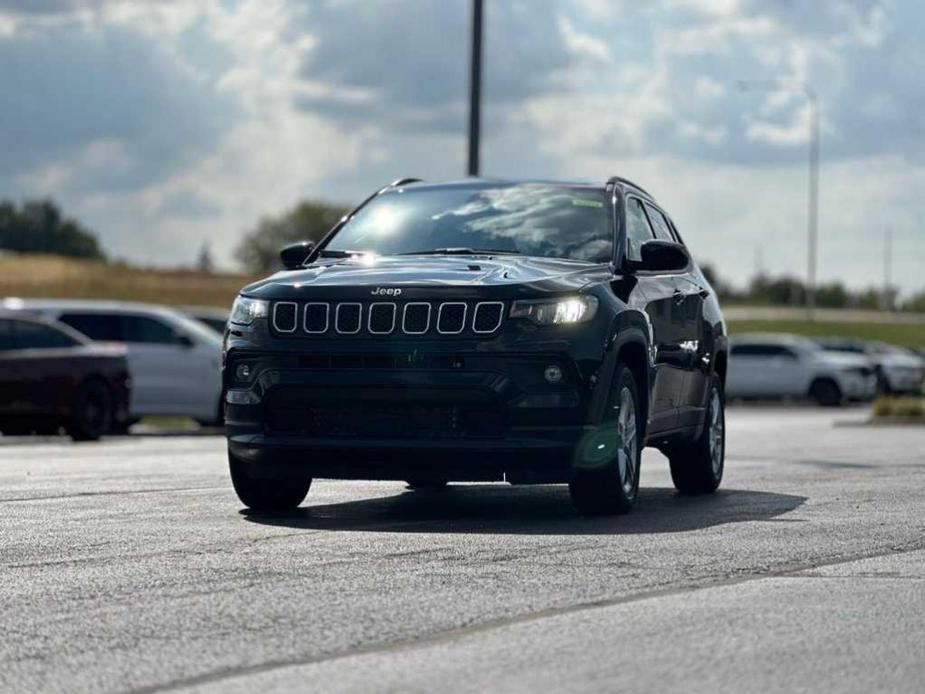 new 2024 Jeep Compass car, priced at $26,000