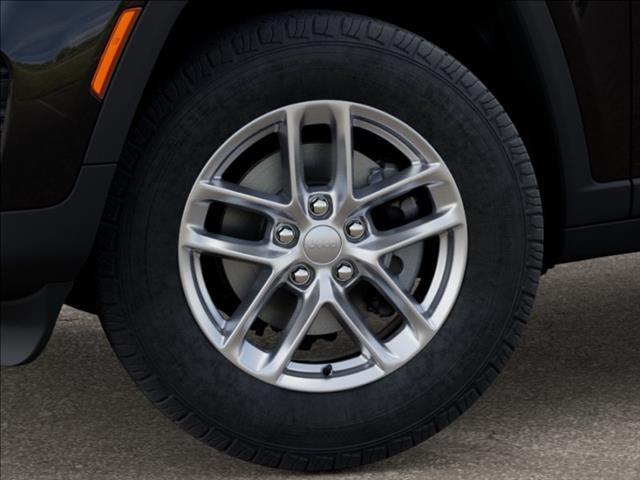 new 2025 Jeep Grand Cherokee car, priced at $41,298