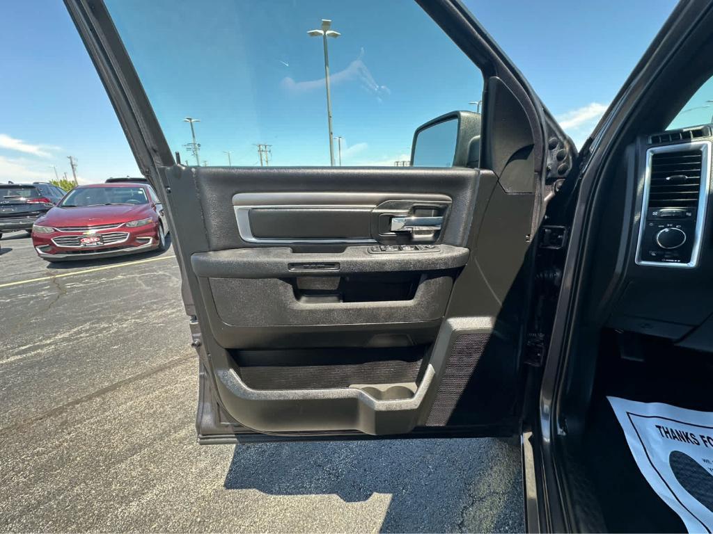 used 2022 Ram 1500 Classic car, priced at $32,995