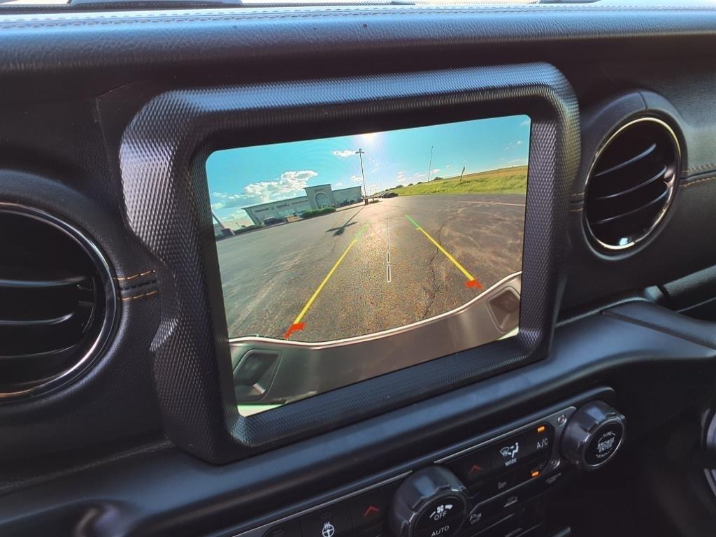 used 2022 Jeep Gladiator car, priced at $39,384