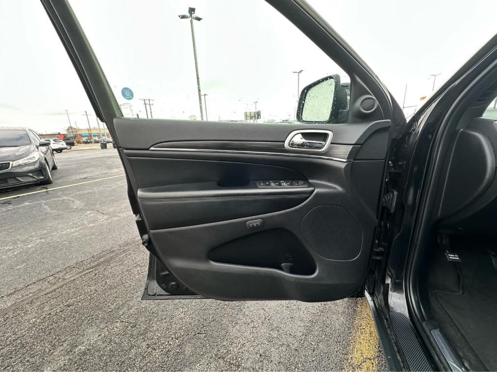 used 2022 Jeep Grand Cherokee WK car, priced at $25,995