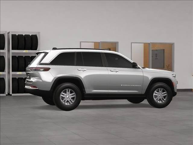 new 2025 Jeep Grand Cherokee car, priced at $34,845