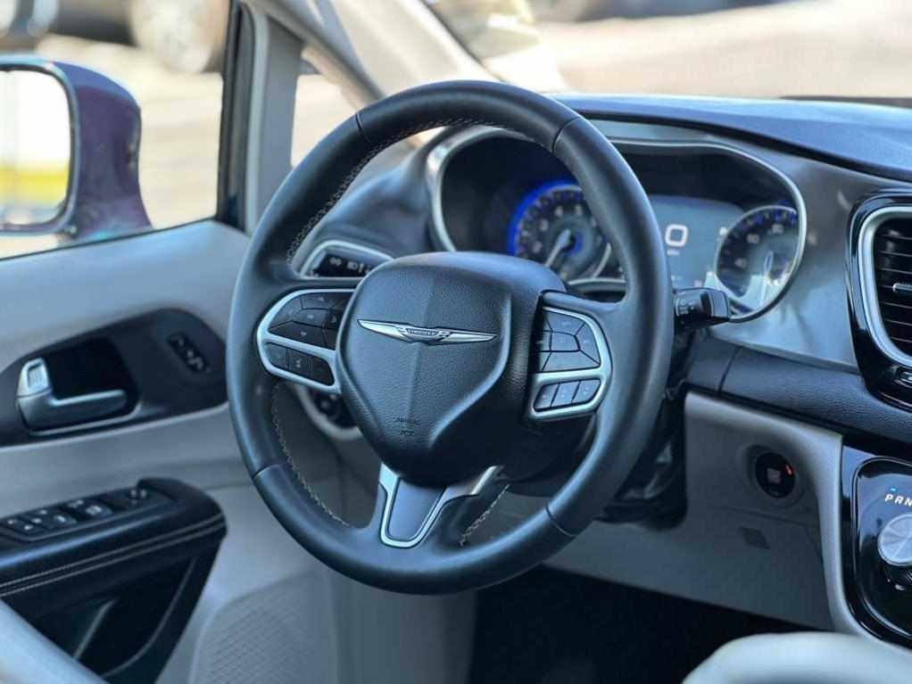 used 2022 Chrysler Pacifica car, priced at $23,416