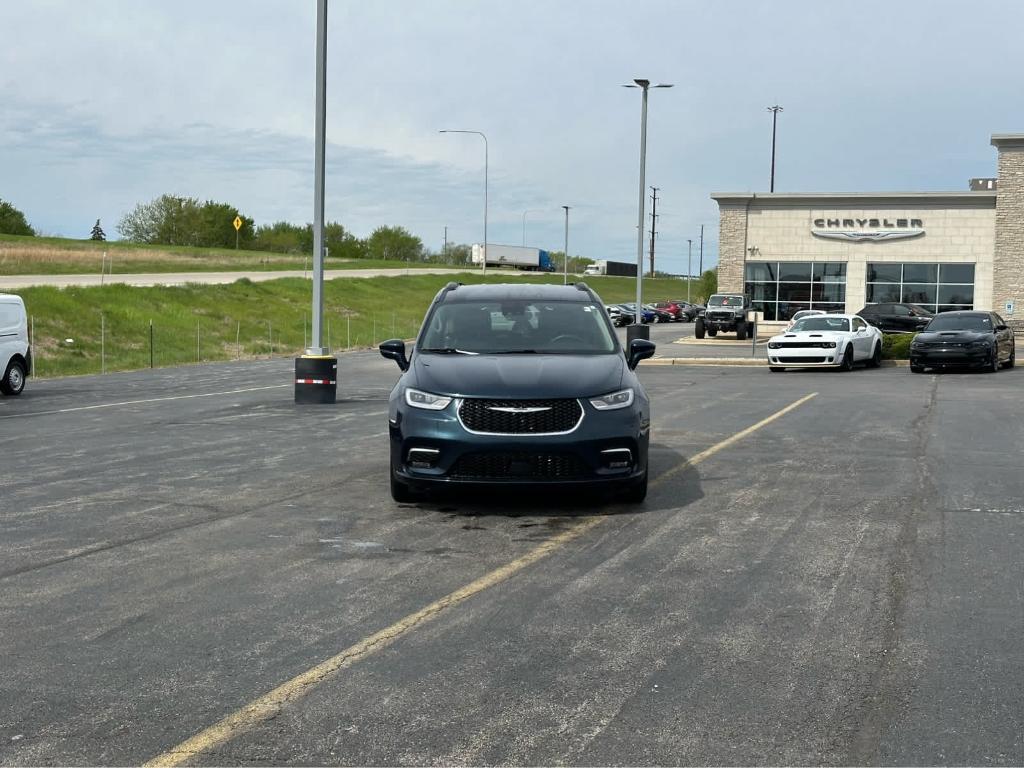 used 2022 Chrysler Pacifica car, priced at $19,995