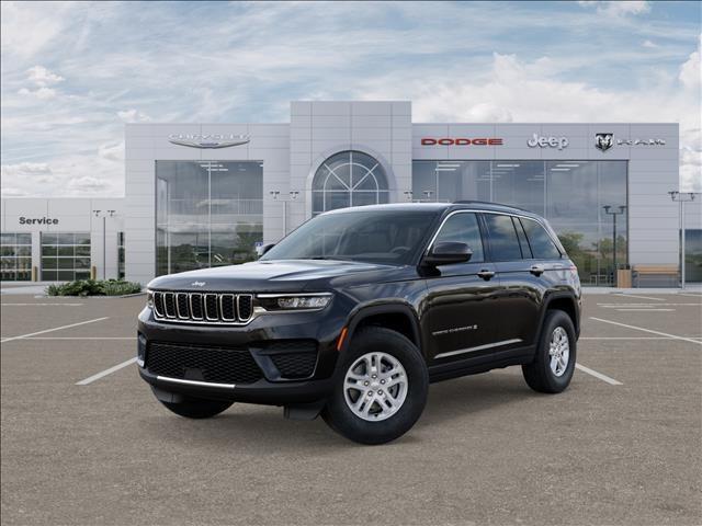 new 2025 Jeep Grand Cherokee car, priced at $35,576