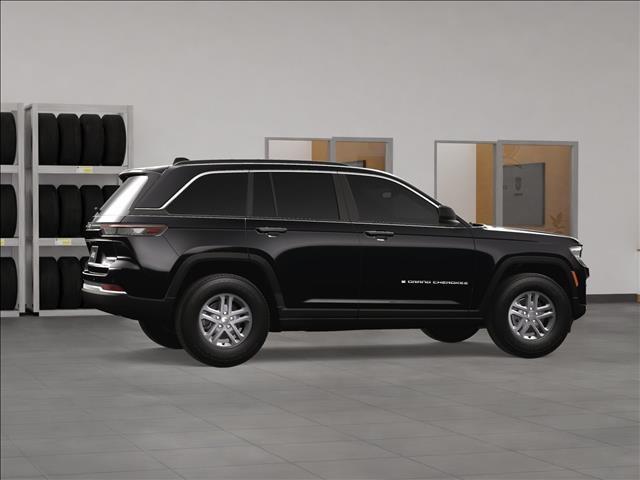 new 2025 Jeep Grand Cherokee car, priced at $37,826
