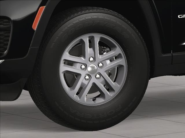 new 2025 Jeep Grand Cherokee car, priced at $37,826