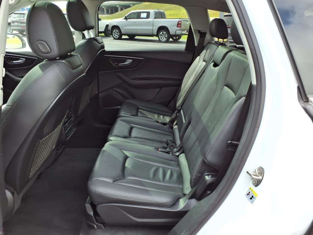 used 2024 Audi Q7 car, priced at $45,894