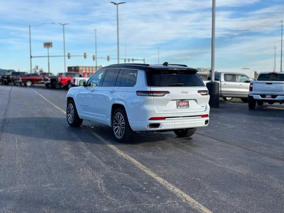 new 2025 Jeep Grand Cherokee L car, priced at $70,605