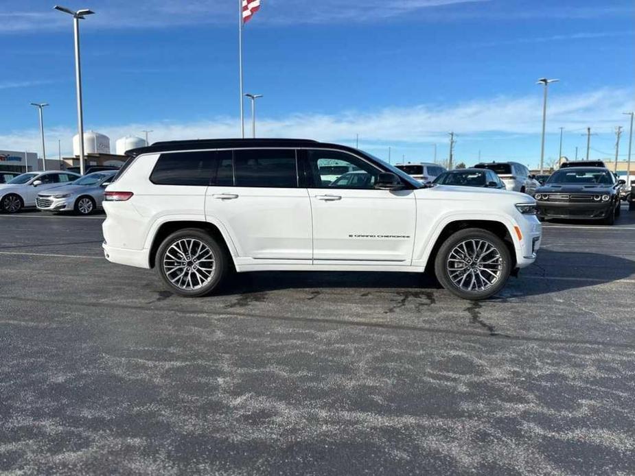 new 2025 Jeep Grand Cherokee L car, priced at $70,605