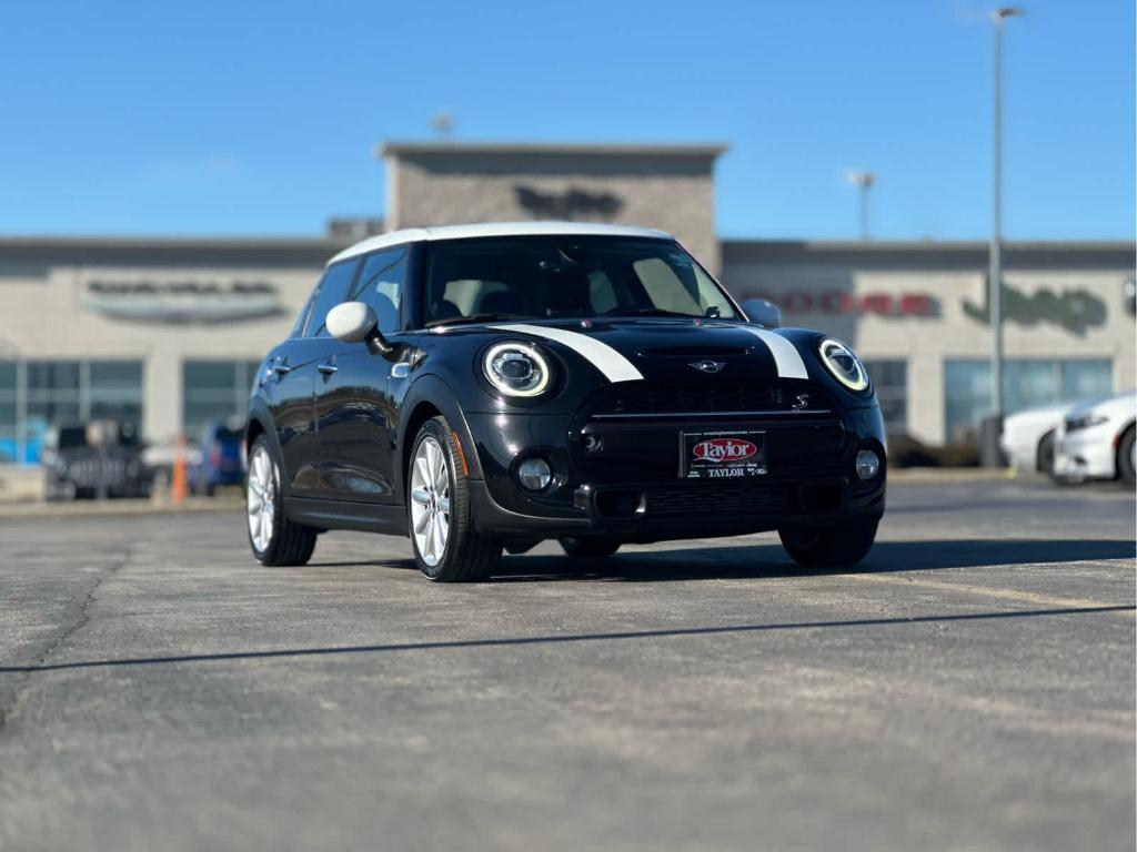 used 2019 MINI Hardtop car, priced at $18,241