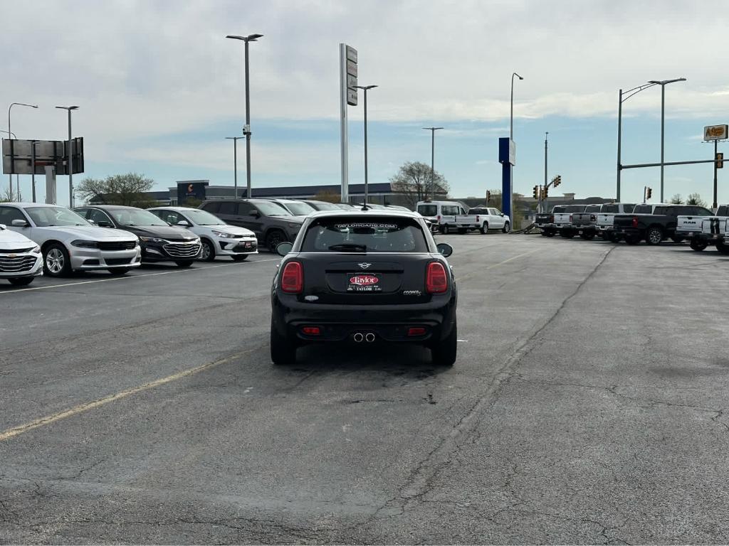 used 2019 MINI Hardtop car, priced at $17,995