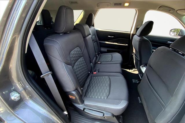 used 2022 Nissan Pathfinder car, priced at $25,000
