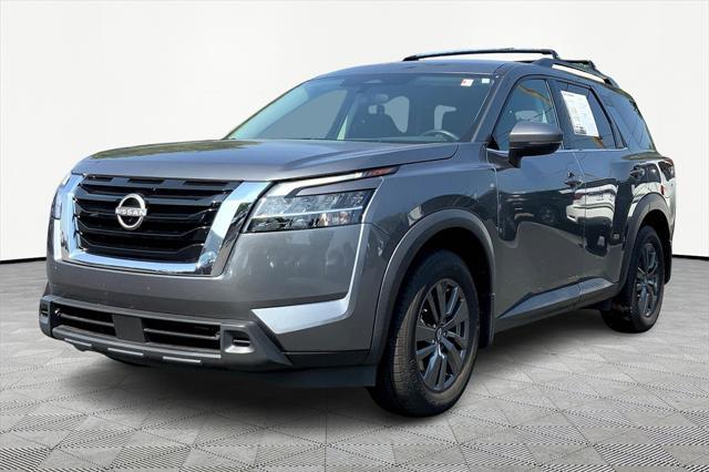 used 2022 Nissan Pathfinder car, priced at $25,000