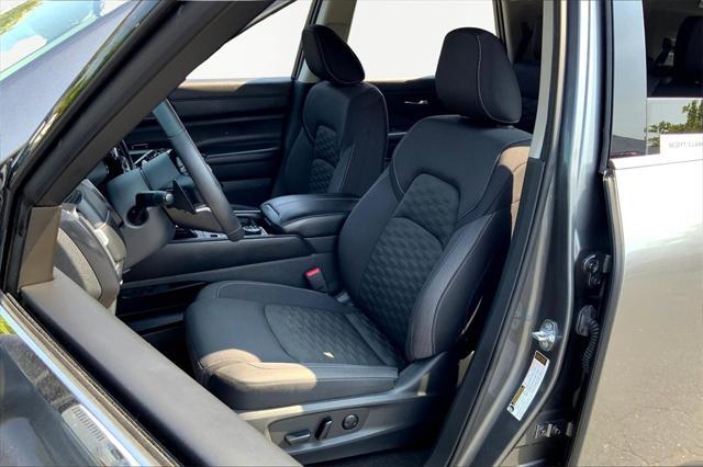 used 2022 Nissan Pathfinder car, priced at $25,000
