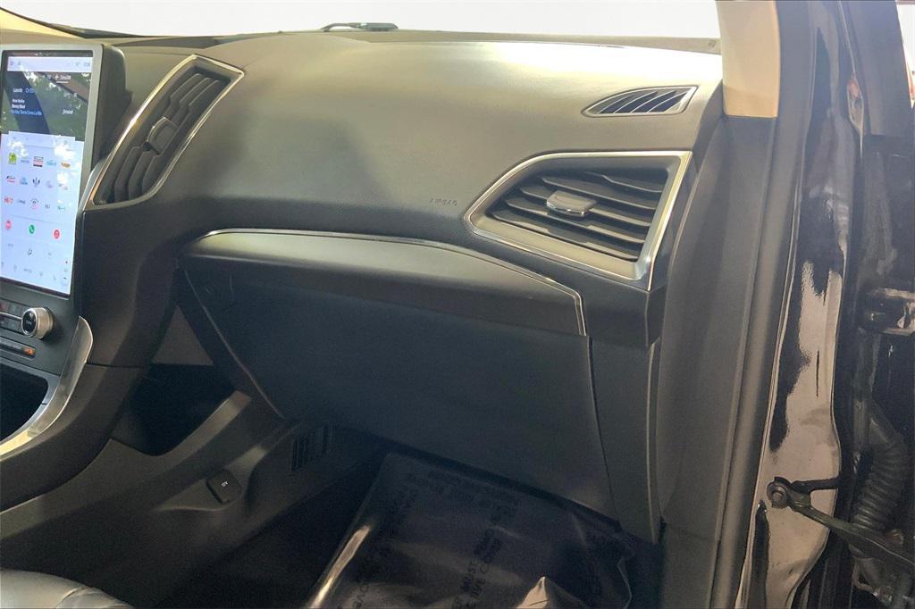used 2024 Ford Edge car, priced at $29,500