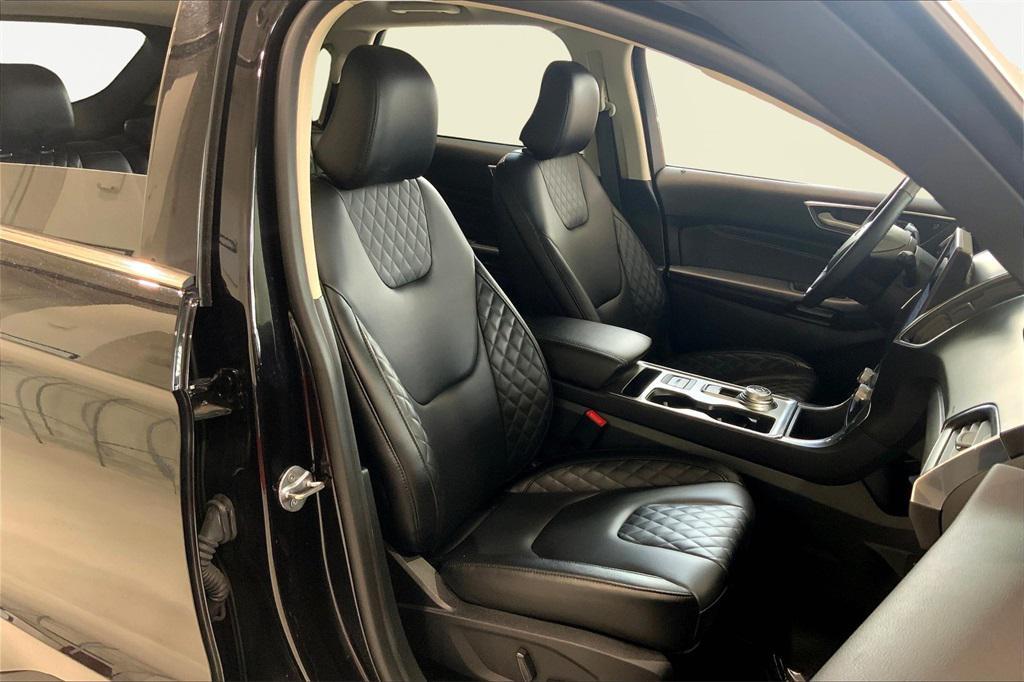 used 2024 Ford Edge car, priced at $29,500