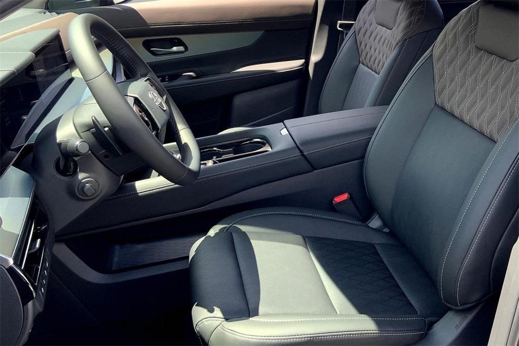 new 2025 Nissan Murano car, priced at $44,854